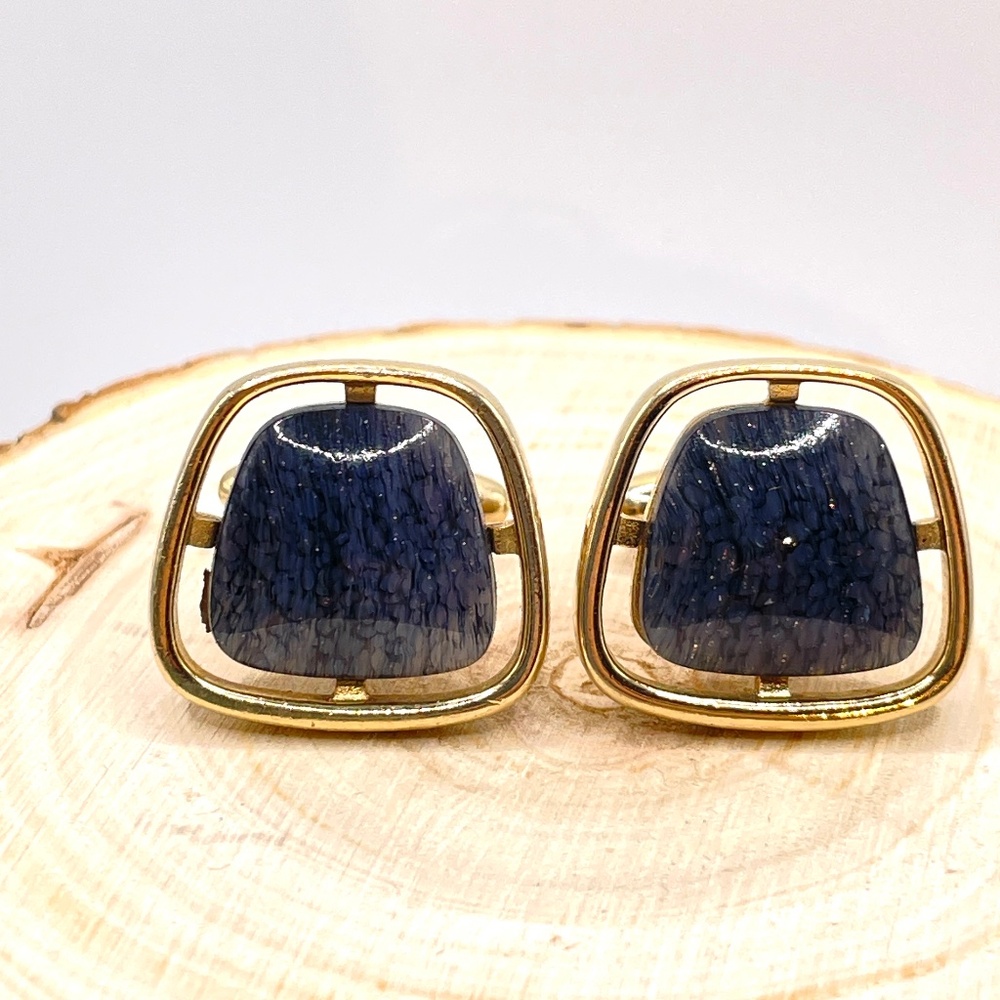 Vintage Hickok Signed Gold Tone Blue Gray Glass Stone MCM Cuff Links
